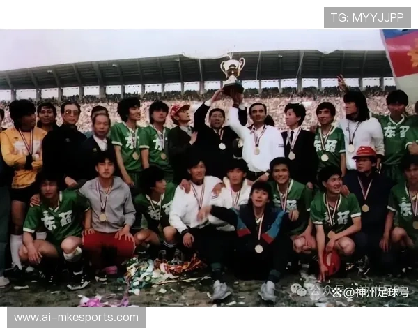 足球历史最早传奇球星的起源与影响探秘 足球历史最早传奇球星的起源与影响探秘