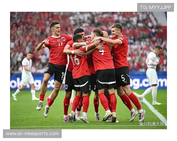 足球场上的学霸球星 他们不仅在绿茵场上出色 学业成绩也同样不容小觑